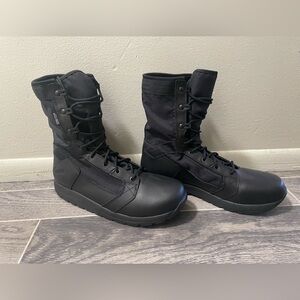 Men's Danner Tacheyon polishable Black Tactical Boots